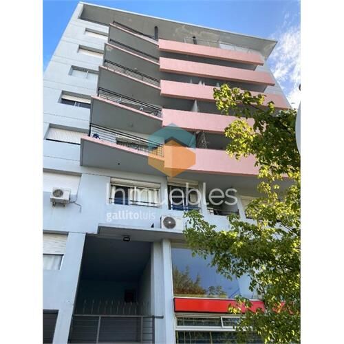 Apto alquilado a pasos de 8 de octubre con garage!