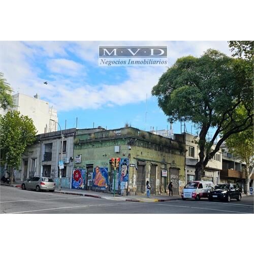 Venta v. haedo y m. c. martinez, frente a plaza seregni