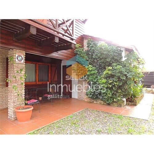 La floresta vendo, 4 dormitorios, 2 baños, piscina, barbacoa