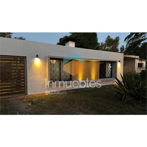 Moderna casa en solymar