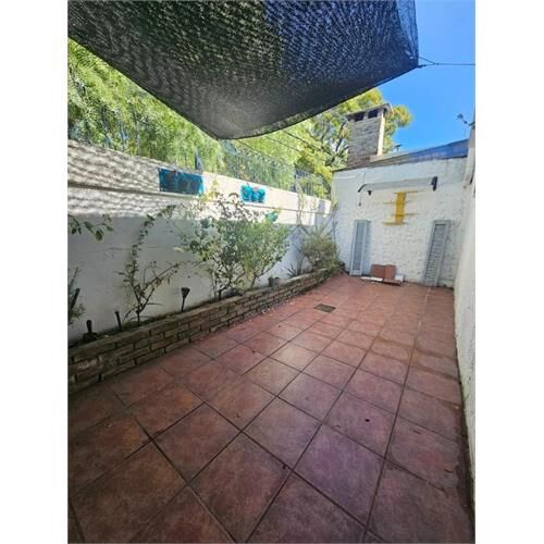 Oportunidad, casa 2 dormitorios con patio