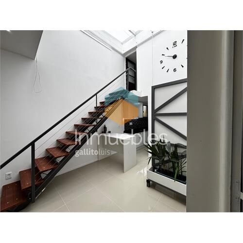 Dueño vende espectacular casa zona antel arenas aceptó banco
