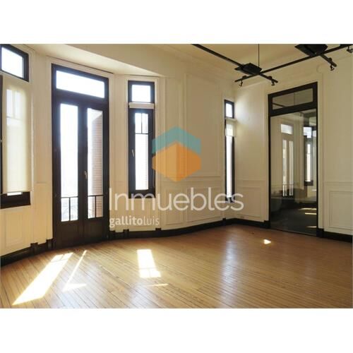 Venta excelente edificio 1625 m2 ciudad vieja