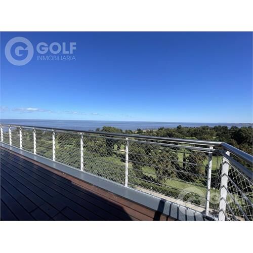 Venta o alquiler de apartamento triplex de 5 dormitorios en