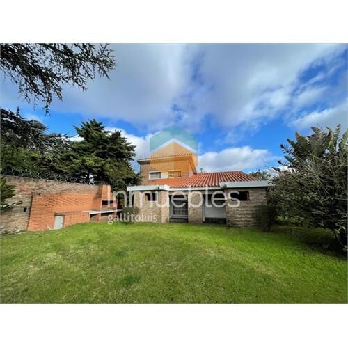 Venta casa a reciclar carrasco 1814m2 terreno