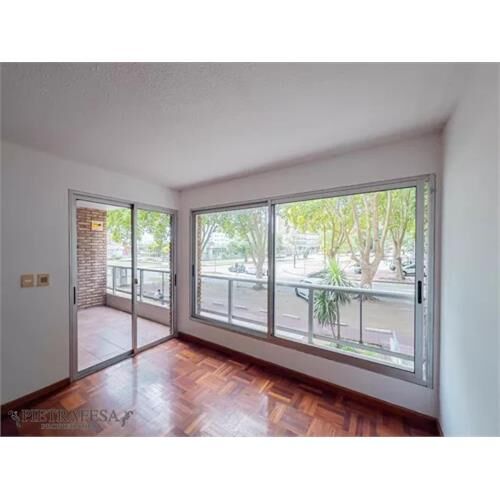Apartamento en alquiler, 2dormitorios, 2baños, terraza. ma
