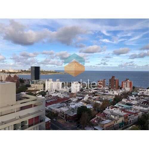 Venta apartamento  2 dormitorios en barrio sur con garaje d