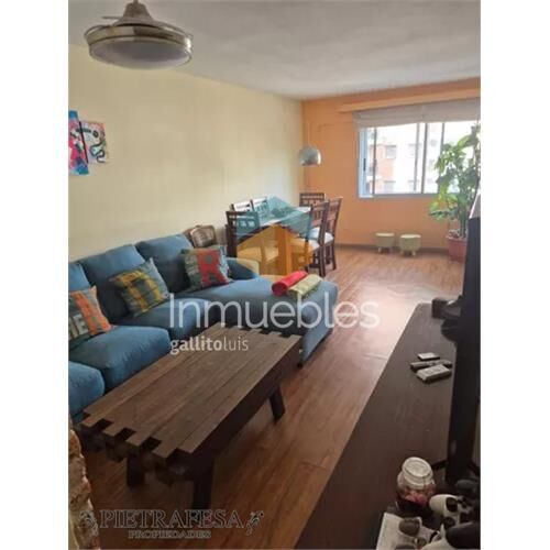 Apartamento en alquiler, 3dormitorios, 2baños, garaje. poc