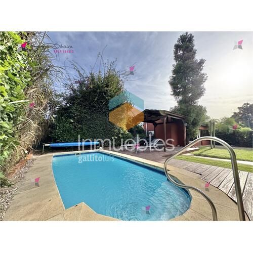 Venta de casa 5 dormitorios - jardines de cordoba