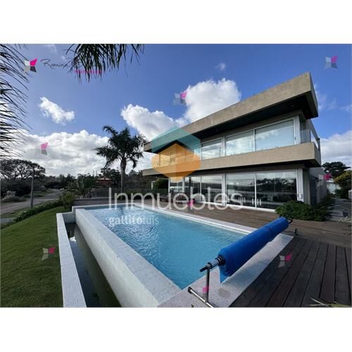 Casa en venta playa mansa punta del este