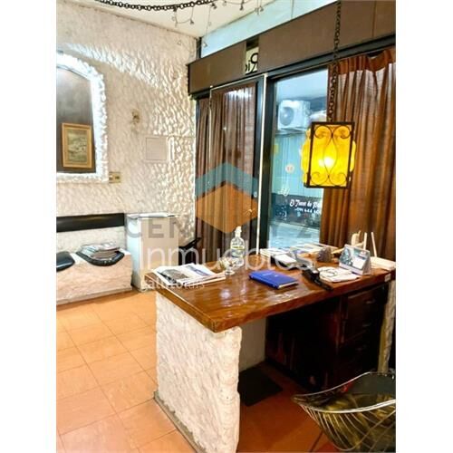 Venta inversión: 2 locales en galeria del centro 43 m2. 1...