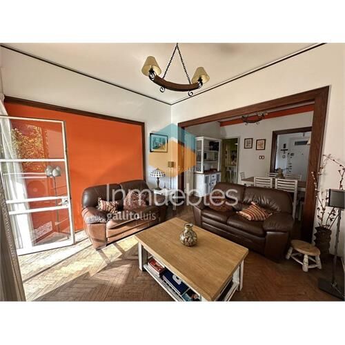 Venta apartamento, 3 dormitorios, 2 baños, balcón. parque r